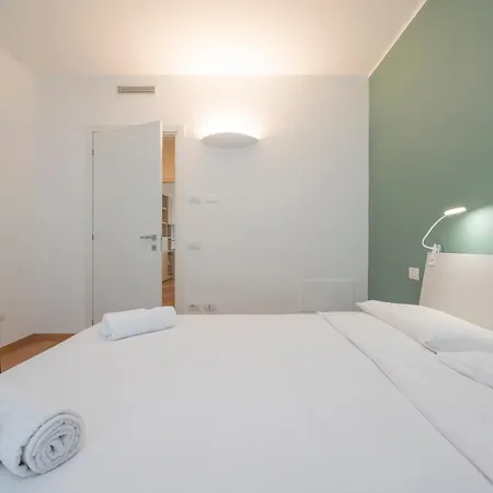 Youhosty - Palazzo Crovato 3a